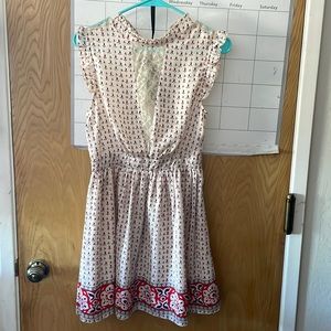 Forever 21 S/M light weight silk w/lace and lovely floral pattern